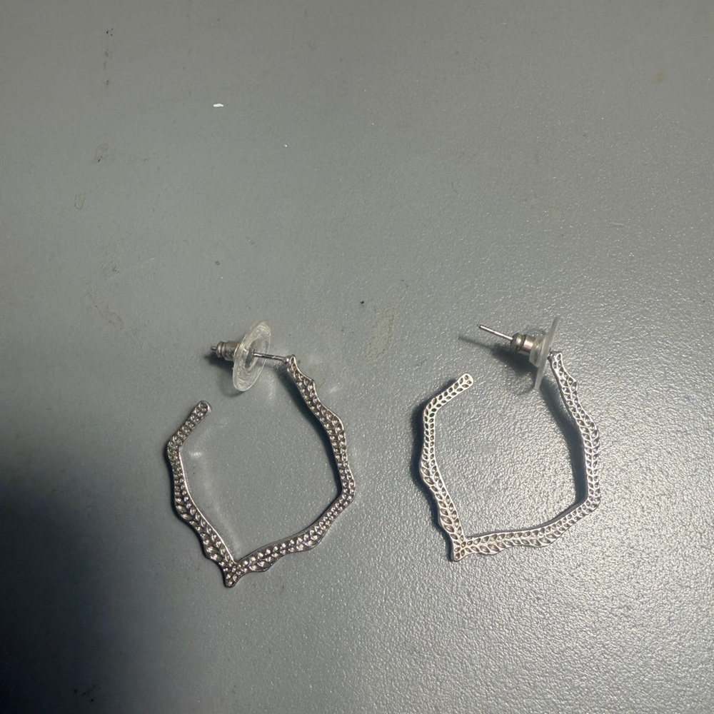 Kendra Scott Miku Hoops
